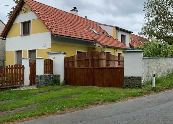 Semesterbostad Valda Klucenice
